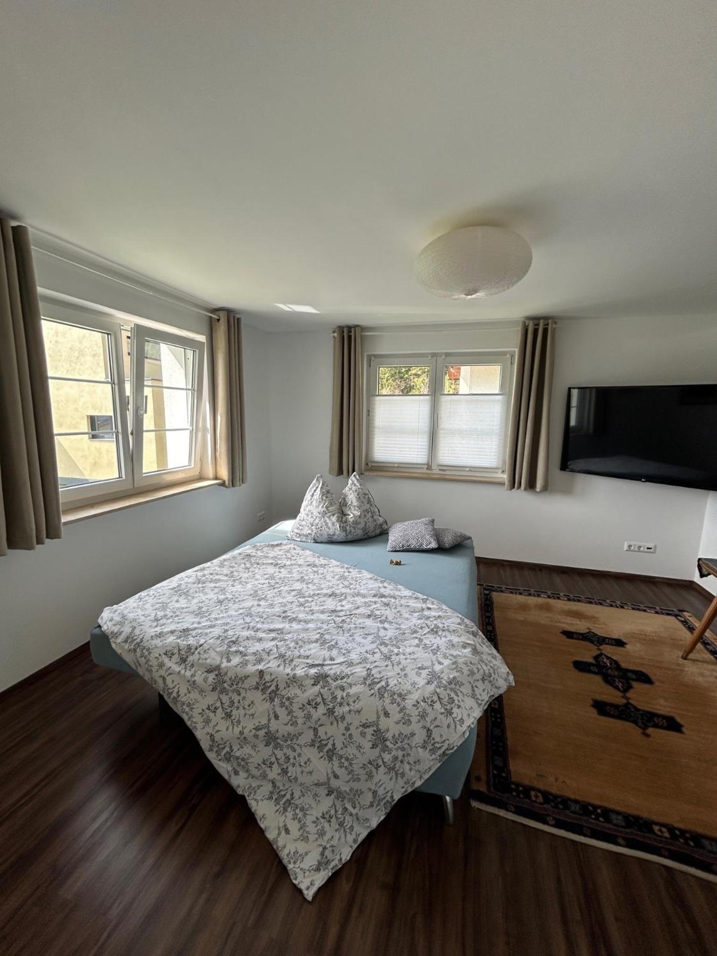 Wohnung Mit Garten Und Panoramablick In Инсбрук Экстерьер фото